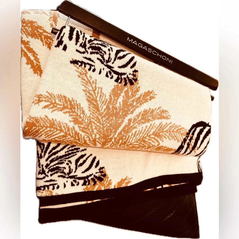 NWT Magaschoni Animal Print 50”x60” Blanket - Picture 1 of 3
